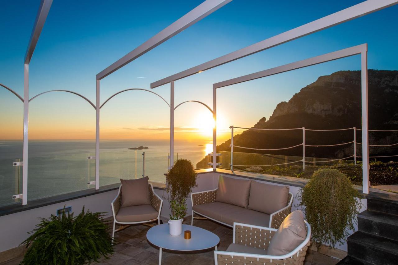 Villa La Tagliata Spectacular Jacuzzi Tub Amazing View And Private Parking Garage بوسيتانو المظهر الخارجي الصورة